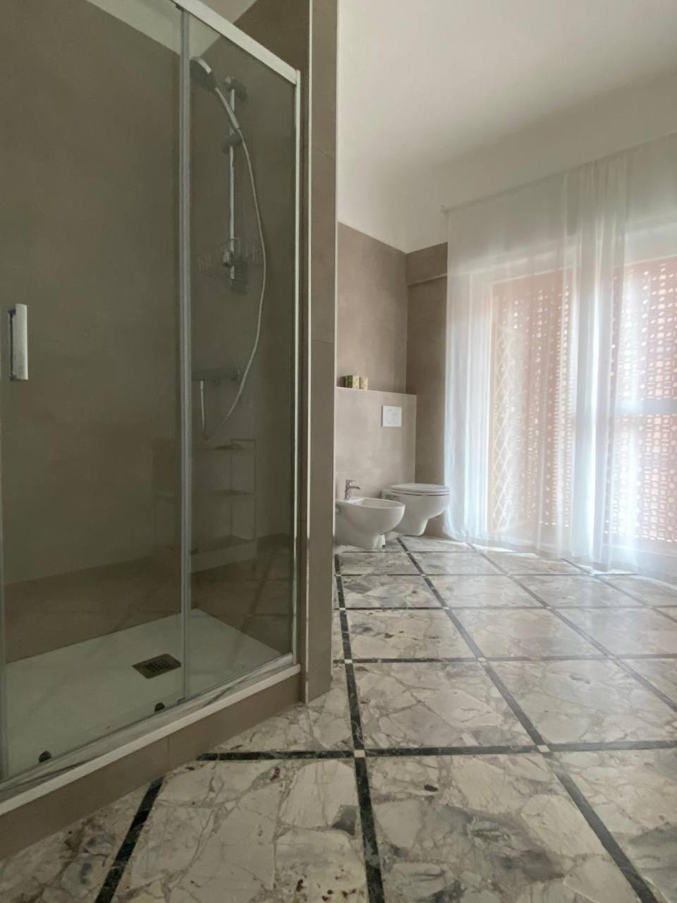 Quintino Sella Suites Бари Экстерьер фото