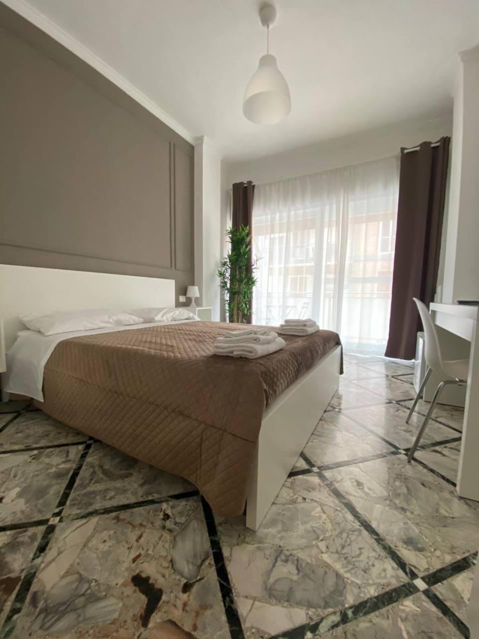 Quintino Sella Suites Бари Номер фото